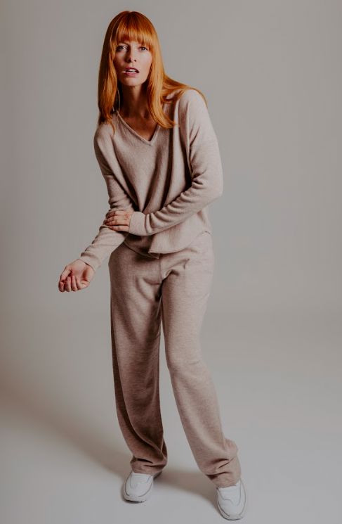 BRIDGE AND LORD PRINCESS V CURVED HEM PULLOVER WOOLSTATION - CLOTHING BRIDGE AND LORD 
